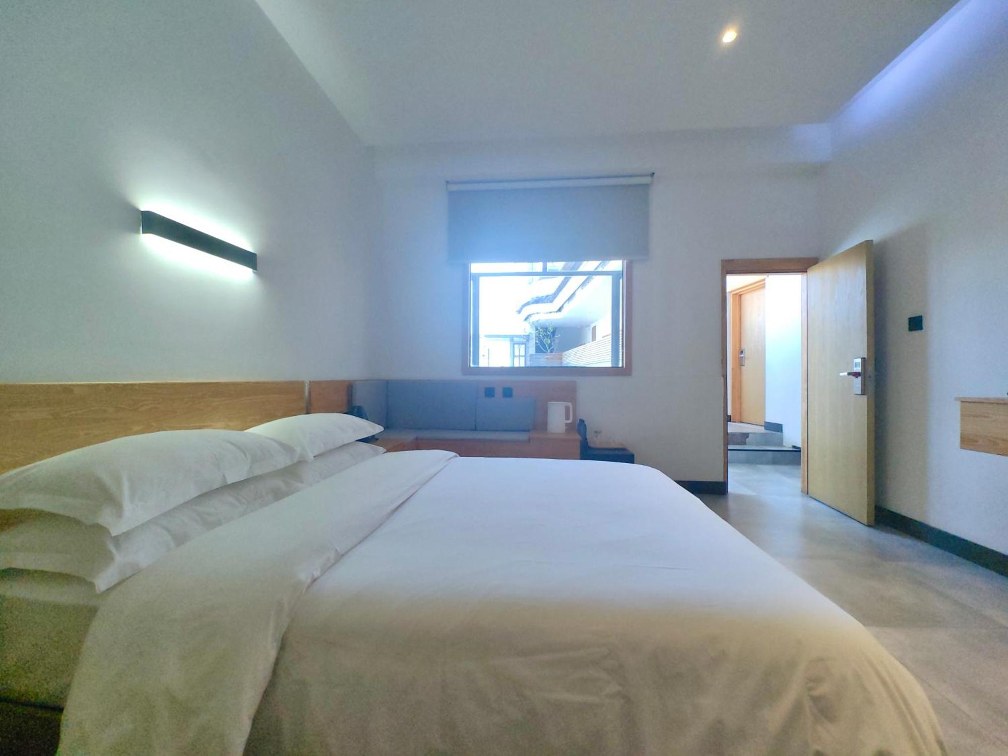 Dali Loft Travelling With Hostel Exterior foto