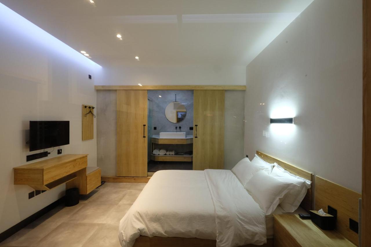 Dali Loft Travelling With Hostel Exterior foto