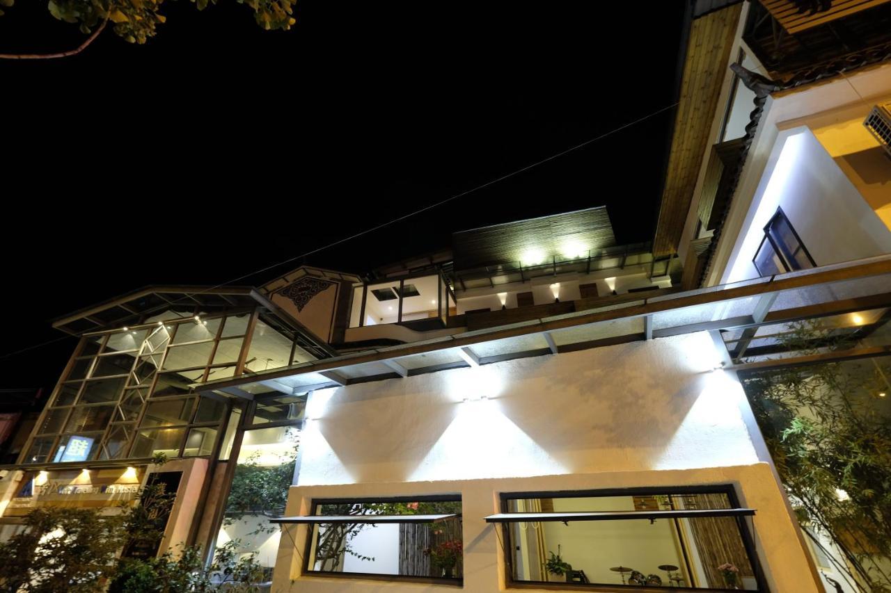 Dali Loft Travelling With Hostel Exterior foto