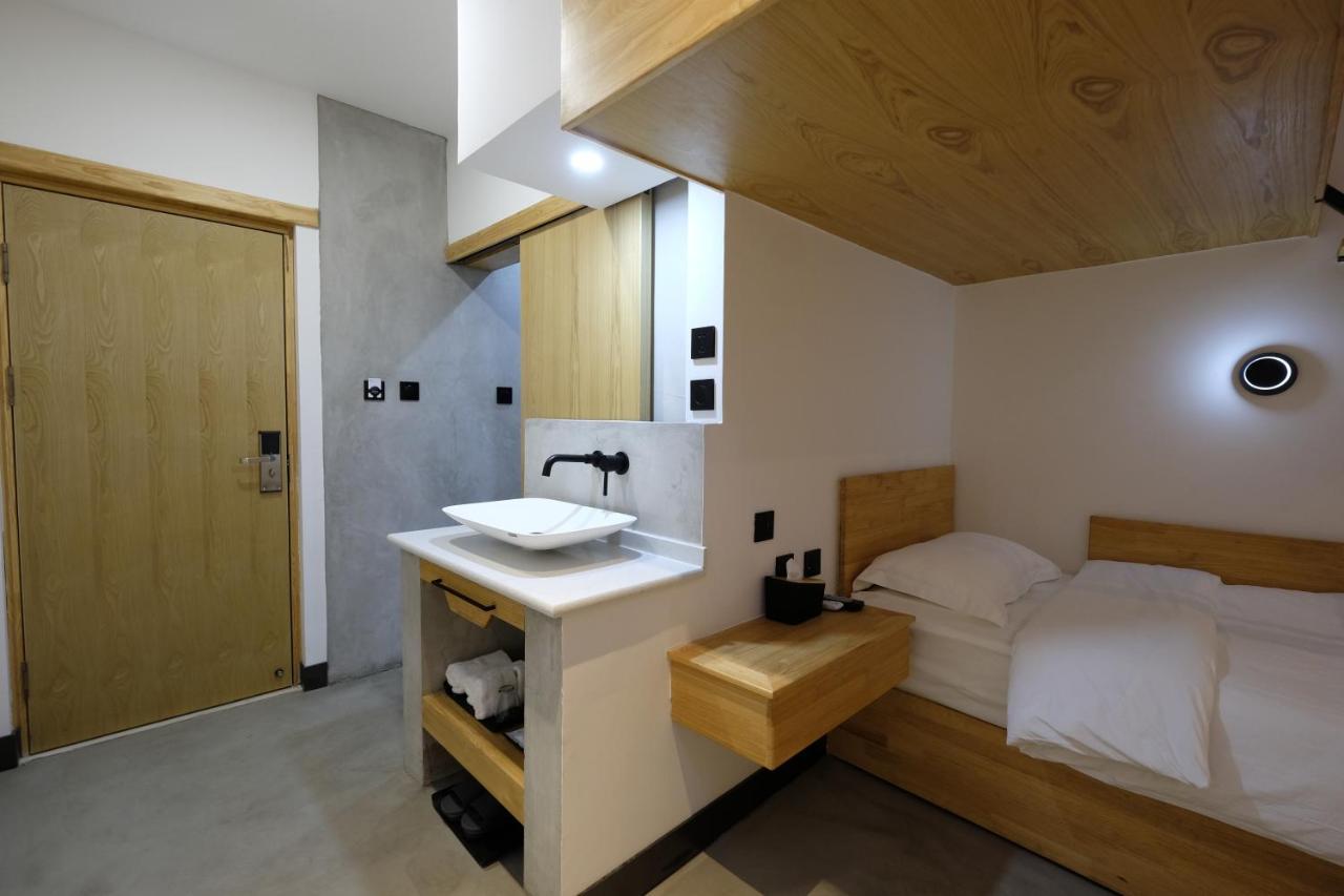 Dali Loft Travelling With Hostel Exterior foto